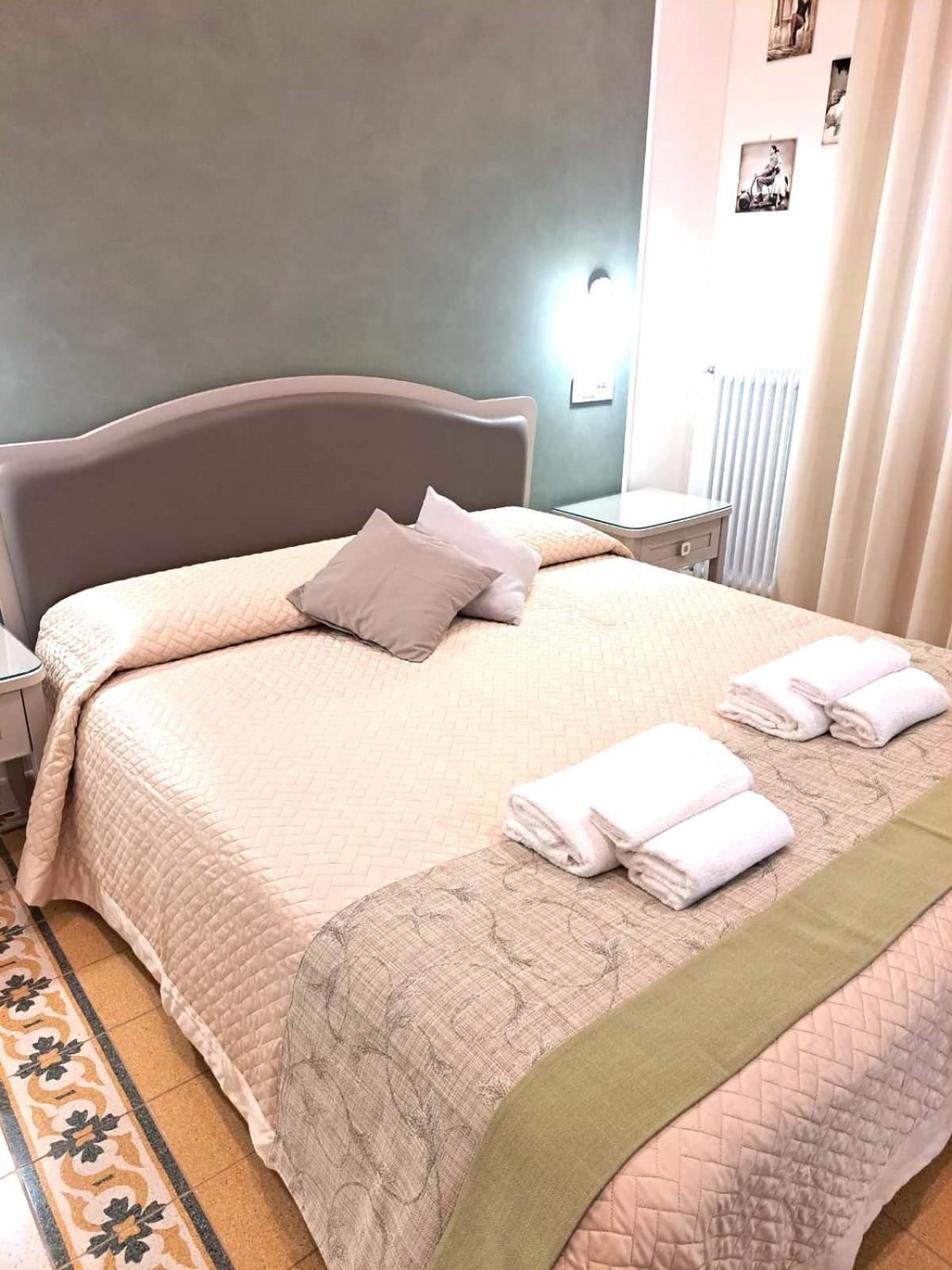 Dreaming Rome Suites Roma Exterior foto